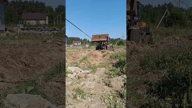 Грузовой эвакуатор Екатеринбург. Кюветные работы. Извлекаем фронтальный погрузчик из грязи. смотреть онлайн