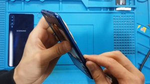 Ремонт Samsung A7 2018 А750 замена дисплейного модуля разборка