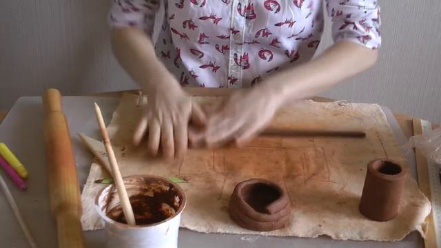 ВАЗА БАРЫШНЯ глина