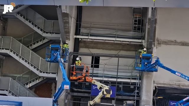 AVANZAN CON LA COLOCACIÓN de SOPORTE del VIDEOMARCADOR ? Obras Santiago Bernabéu 11/05/2023 ? смотреть онлайн
