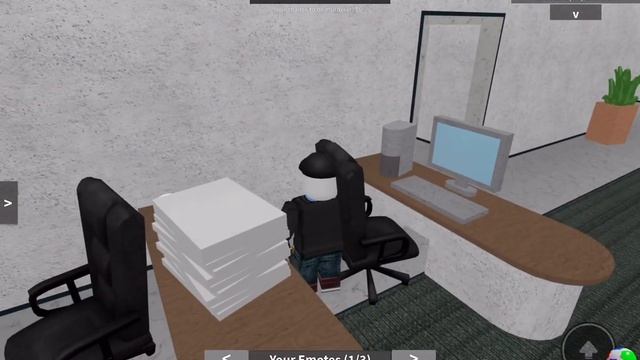 играю в ММ2, но в скине создателя роблокс!? смотреть онлайн