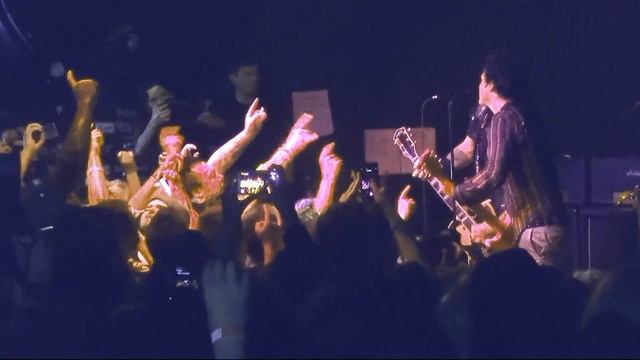 "Knowledge" (Live) - Green Day w/Tim Armstrong - Berkeley, Gilman - May 17, 2015 смотреть онлайн