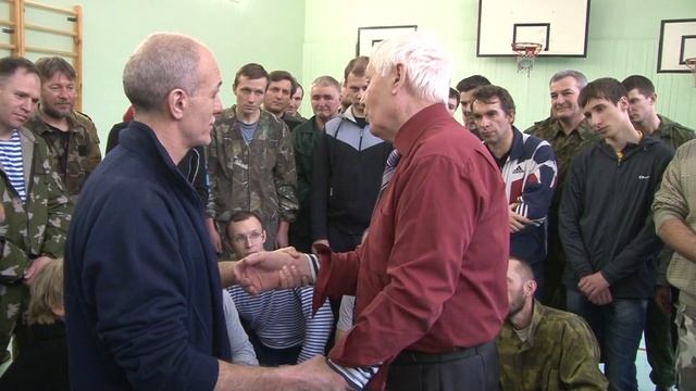 Алексей Алексеевич Кадочников - Освобождение от захвата за обе руки смотреть онлайн