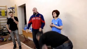 Тренировка сильного удара Сергей Бадюк и Ли