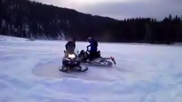 ski doo scandic suv-600 and sammit 600 e-tec dance