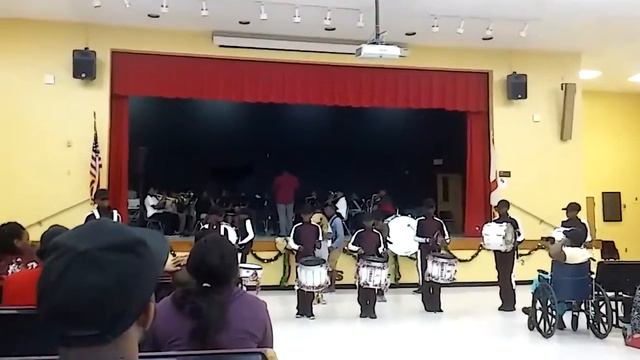 R-PHI-D TO MUCH SAUSE смотреть онлайн