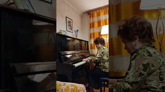 Чайковский Сентиментальный вальс , Tchaikovsky's Sentimental Waltz смотреть онлайн