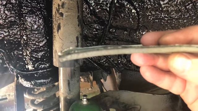 КИА СИД глушим звуки исходящие из колёсных арок, концентрирующих в себе тысячи разнообразных звуков смотреть онлайн