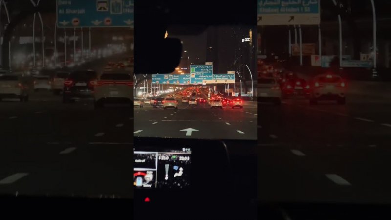 Very heavy traffic in Dubai by GTA music