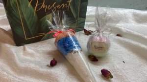 Прекрасный и полезный подарок своими руками. Цветная морская соль. Идеи для творчества.