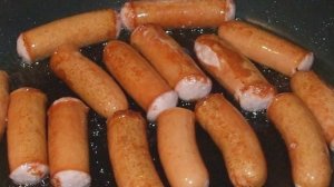 Пирожки с сосиской жареные