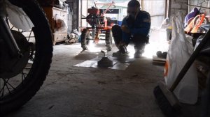 ИЖ ЮПИТЕР 5. Восстановление - Перевоплощение. Часть 2. Начало покраски БАЛЛОНЧИКОМ.