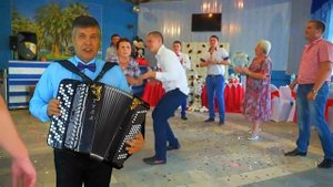 ?? Песня "РАСЦВЕЛА СИРЕНЬ В МОЁМ САДОЧКЕ"? Сергей Анацкий