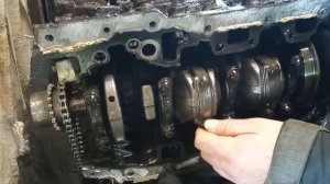 Двигатель M9R после масленного голодания. Смотреть предыдущее видео.