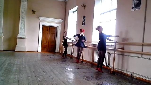 Урок народного танца - Большие броски