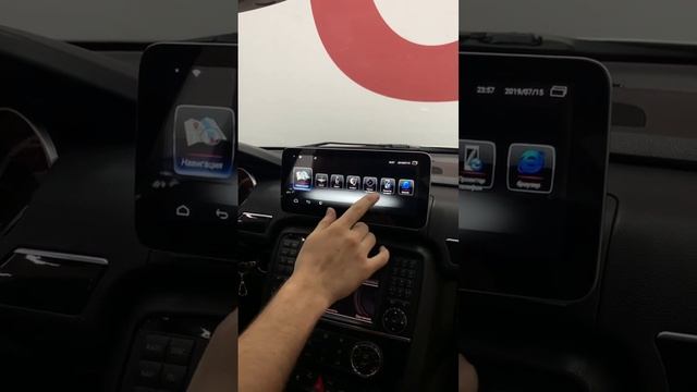 Даже если в Вашем авто есть штатный монитор, то всё равно можно поставить большой современный смотреть онлайн