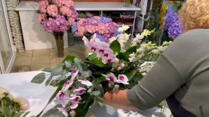 Флористика. Композиция из цветов в оазисе. Подарок на свадьбу