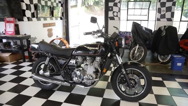 HYPER-BIKE KAWASAKI KZ-1300 INLINE 6 CYLINDER SPORT смотреть онлайн