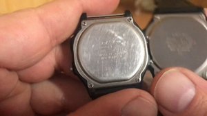 Вскрытие и обзор часов CASIO F-105