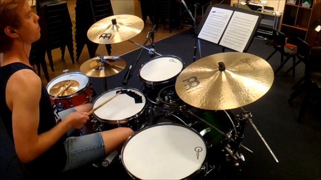 Arctic Monkeys - "Do I Wanna Know" Drum Cover смотреть онлайн