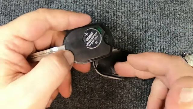 How to replace a 2012 Ford Expedition 4 Button Remote Head Key Battery смотреть онлайн