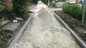 в Серпухове новый асфальт укладывают поверх нового асфальта
