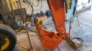 Установка ковша на стрелу минипогрузчика