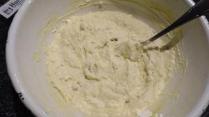 Сырник из творожной массы с изюмом в духовке