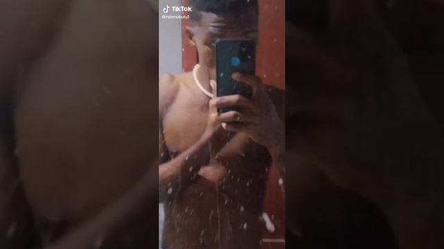 ouais suis à la douche c'est RSB MOBUTU 🔥🔥🇨🇩