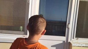 меня запер клоун а4