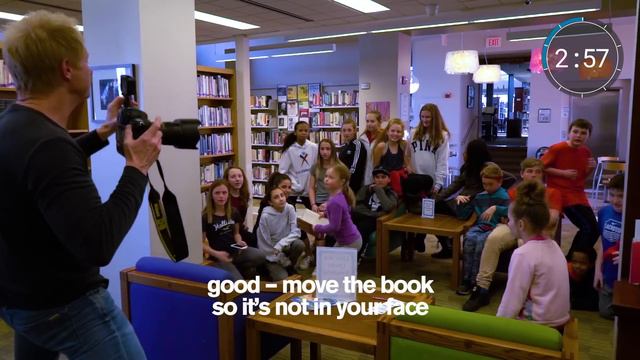 My Daughter Takes the 10 Minute Photo Challenge in a Public Library (with Elliana Walmsley) смотреть онлайн