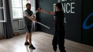 Кендзюцу обучение японскому фехтованию катаной: контратака кругом восемь по рукам