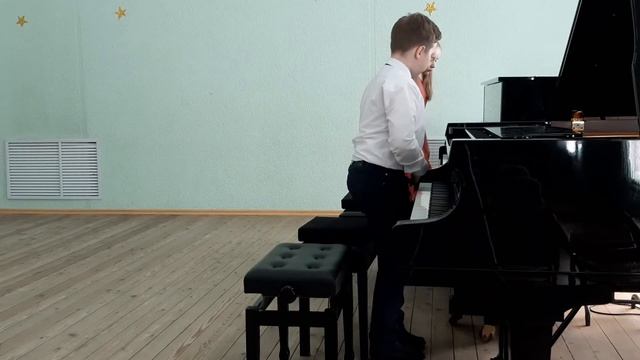 Фортепианный ансамбль в составе: Свидченко Марина и Цыцарев Ярослав смотреть онлайн