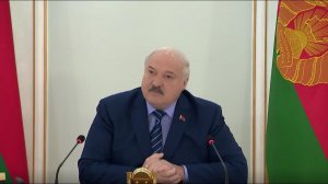 Лукашенко: "Каждый руководитель должен иметь в багажнике брезентовую палатку!!!"