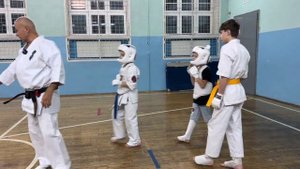 Мастерская Кумитэ Кёкусинкай (50) Защита от Лоукик / Ути хайсоку--гэри / Учебные поединки