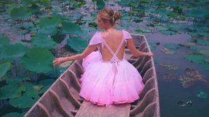 Поздравление с 8 марта, на работе