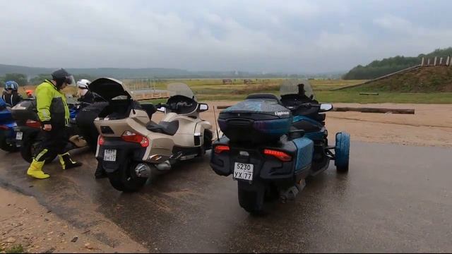Поездка на трициклах Can-Am SPYDER BRP в город БОРОВСК 28. 7. 21. смотреть онлайн