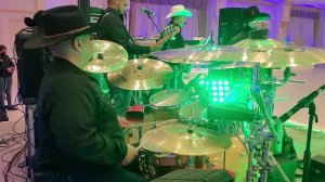 Raul Cavazos baterista Roman Iriarte