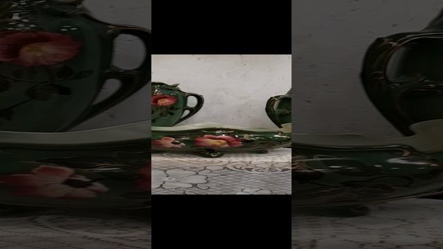 Антикварное три0