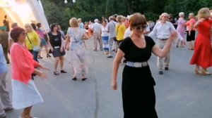 Река любви Танцы в парке Горького Харьков Август 2021