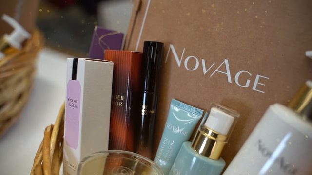 Поздравление с 8 марта от сотрудников и парнеров компании Oriflame смотреть онлайн