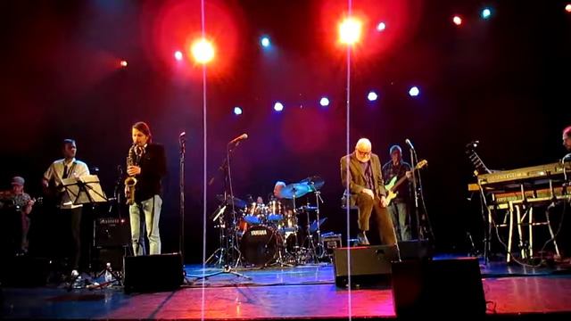 Lounge смотреть онлайн