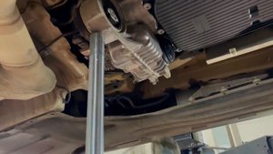 BMW X7 G07 замена масла в раздатке
