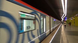 Первый поезд "МОСКВА-2017"! Электропоезд 81-765/766/767 на станции метро Жулебино