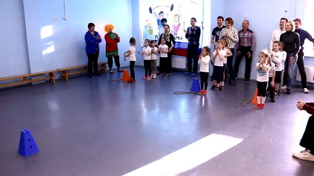 Мама, папа, я - спортивная семья смотреть онлайн