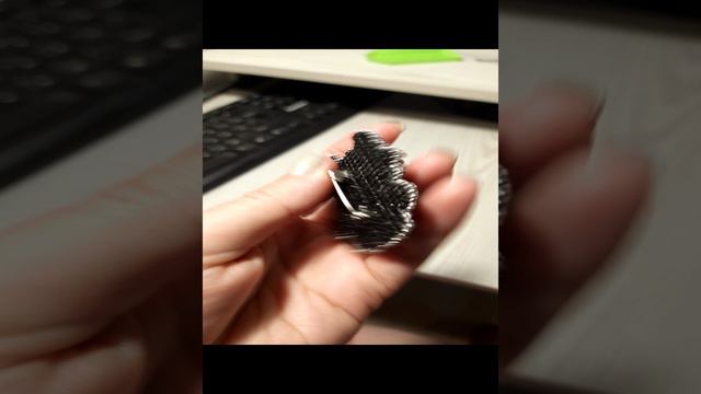 Брошь из бисера