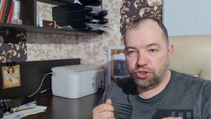 Собака убегает... Боиться людей и собак... дома слушается на улице нет...