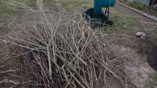 Мульча. Виды мульчи. Измельчитель веток