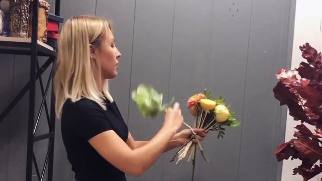 (ЧАСТЬ 2). Бюджетный ФРУКТОВЫЙ букет. (Букетик для ребёнка) смотреть онлайн