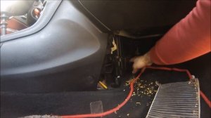 DIY- CHANGE CABIN FILTER/Mudança de filtro de habitáculo FIAT BRAVO II